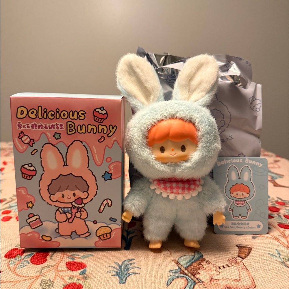 Finding Unicorn, Delicious Bunny: Sea Salt Bunny Zzoton Pendant